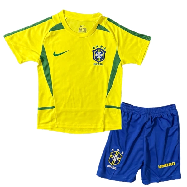 Conjunto Brasil 2002-2003 Local Retro Niño