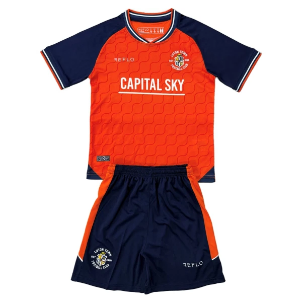 Conjunto Luton Town Local 2025/2026 Niño Conjunto Luton Town Local 2025/2026 Niño